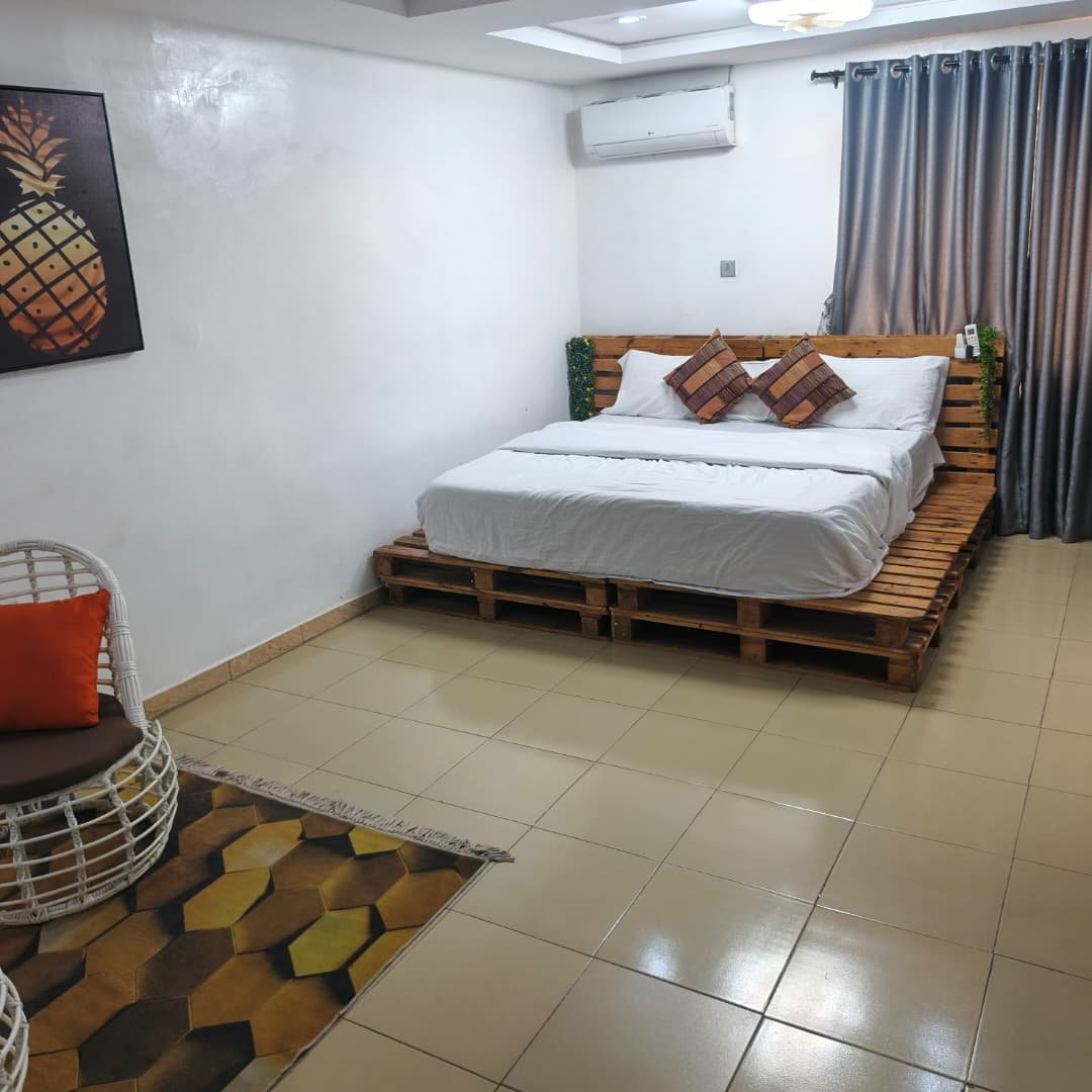 Igbalode 3 Bedroom Apartment Spacious Living Room Ibadan